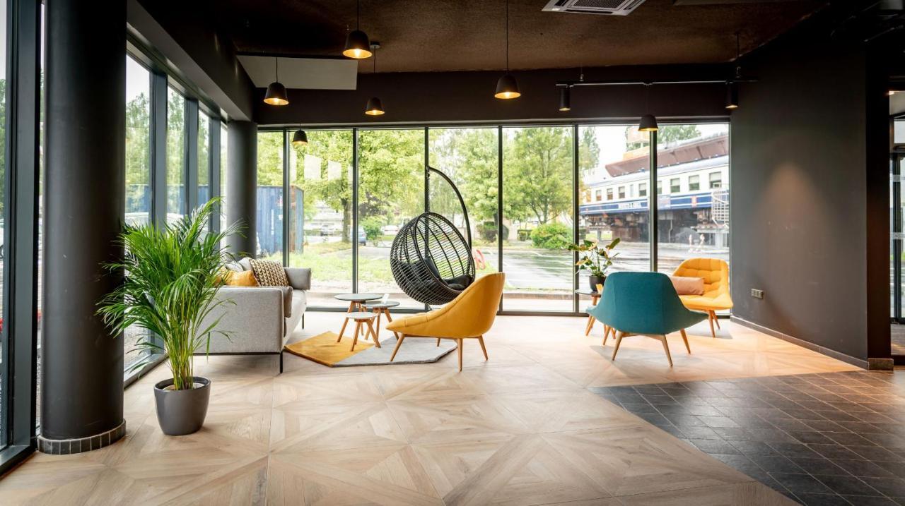 Ibis Budget Valenciennes Petite Forêt Exterior foto