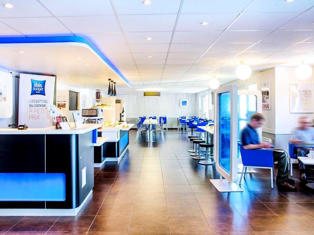 Ibis Budget Valenciennes Petite Forêt Exterior foto